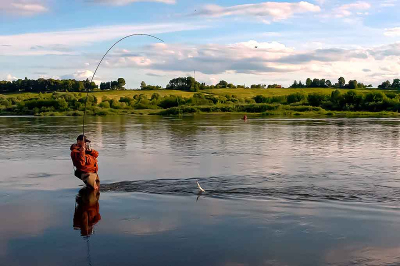 Kokiu spiningu toliau užmesime masalą? Kokiu spiningu toliau užmesime masalą?