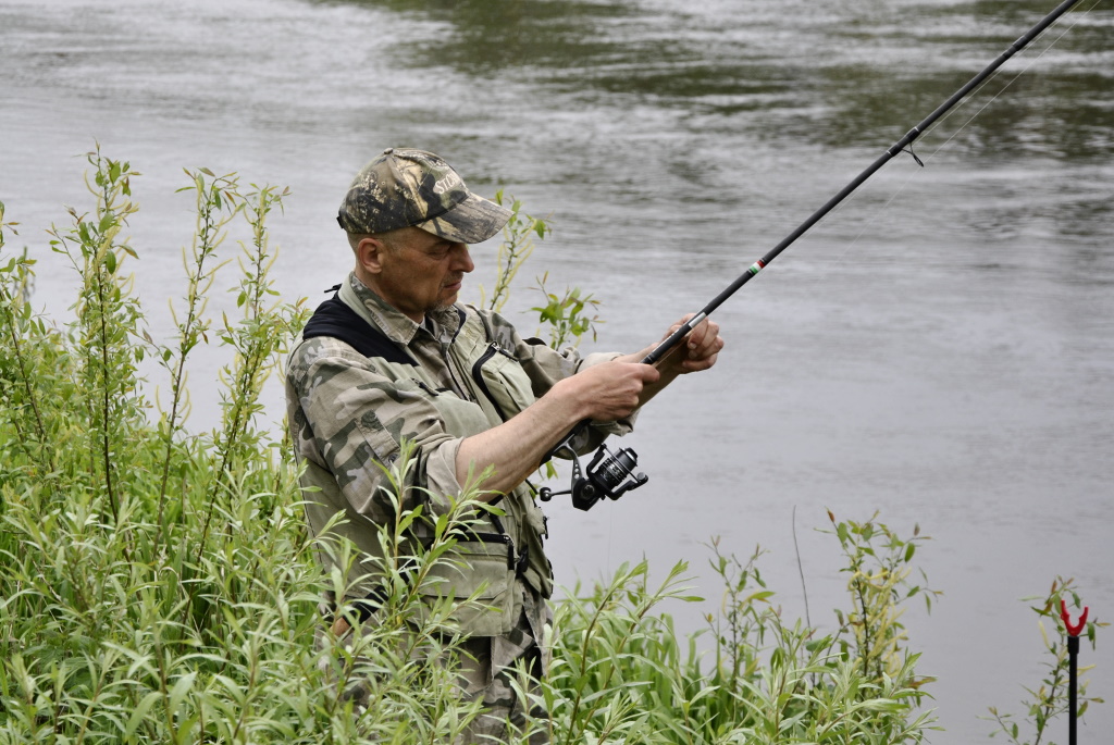 Žūklė dugnine upėje. Pavadėliai