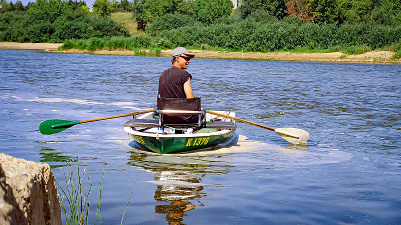 Ūsoriaus žūklė iš valties Ūsoriaus žūklė iš valties