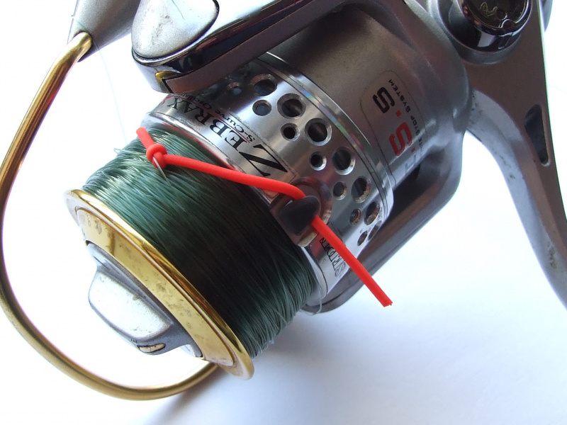 Elastinga jungtis dugninės valui fiksuoti