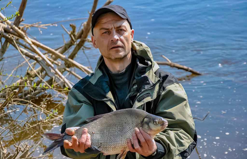 Karšių gaudymas sningant Karšių gaudymas sningant