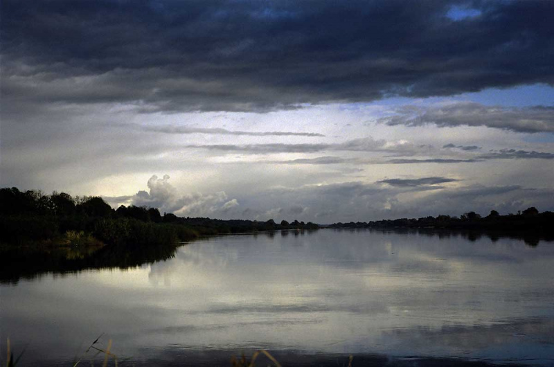 Karšis Nemune naktį 