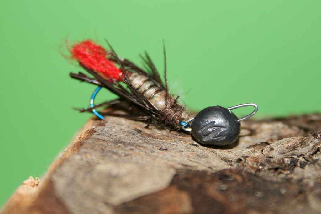 Tarp spiningo ir muselinės Tarp spiningo ir muselinės