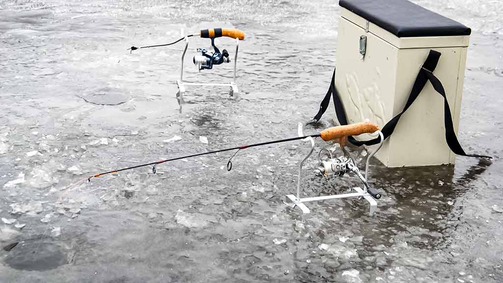 Minijoje ir šalia jos Minijoje ir šalia jos