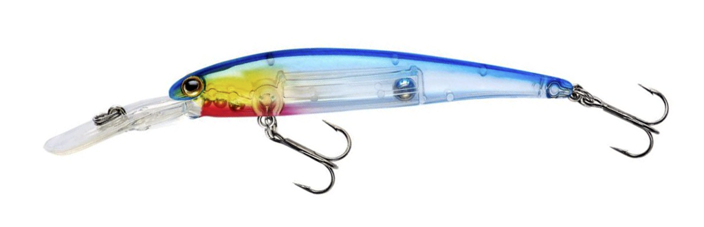 Trys labai panašūs