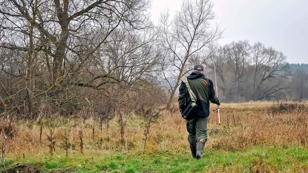 Vidutinio dydžio upės ir lydekų gaudymas