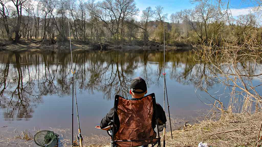 Sudužę margučiai arba kaip Dievas juokiasi Sudužę margučiai arba kaip Dievas juokiasi