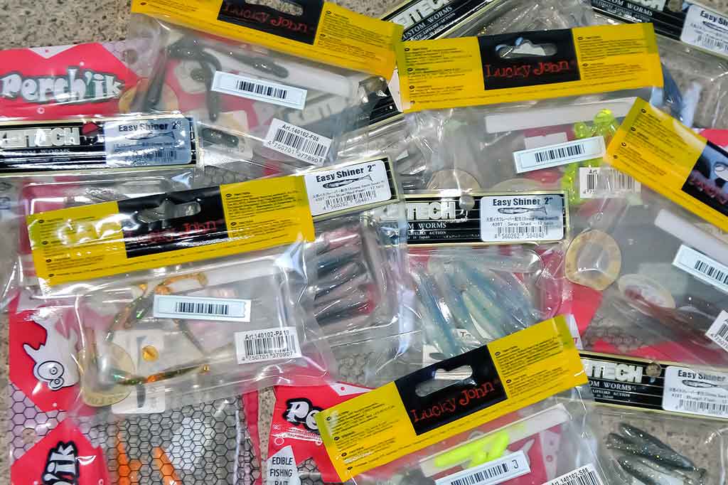 Dviejų colių guminukai. Apie skirtingus colius ir ešerių žūklavietes