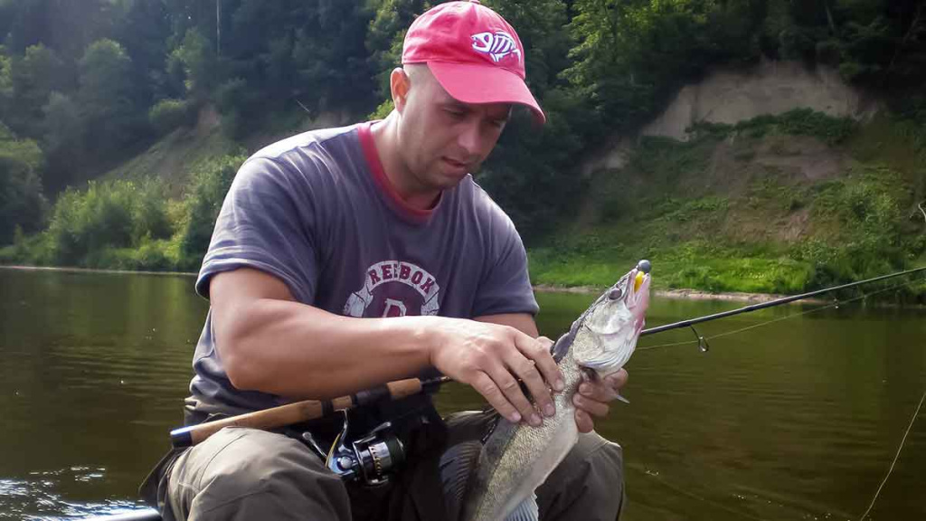 Sterką – guminuku. Spiningavimo subtilybės