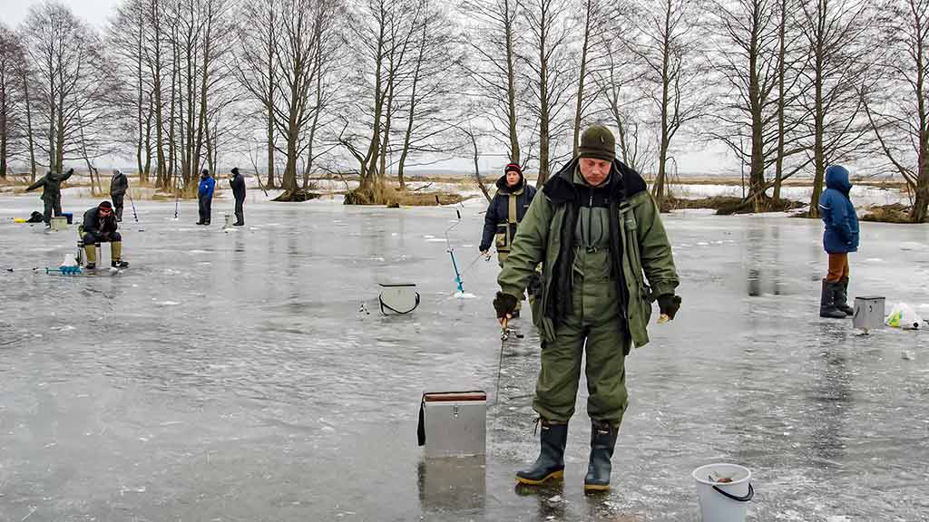 Minijoje ir šalia jos Minijoje ir šalia jos