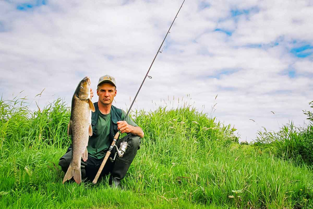 Ūsoriaus žūklė iš valties Ūsoriaus žūklė iš valties