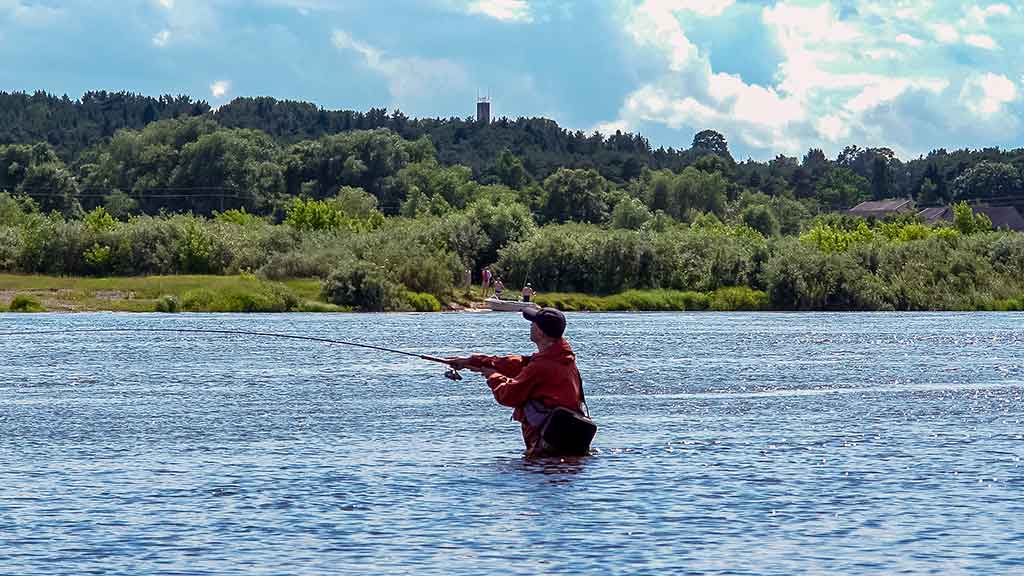 Kodėl spiningaujama įsibridus