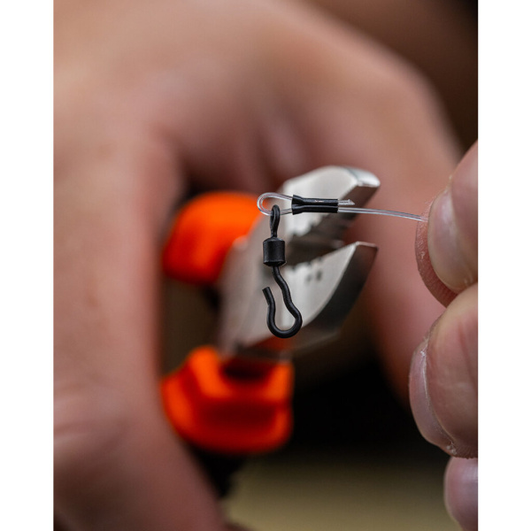 Fiksatorius pavadėliams Fox Medium Crimps