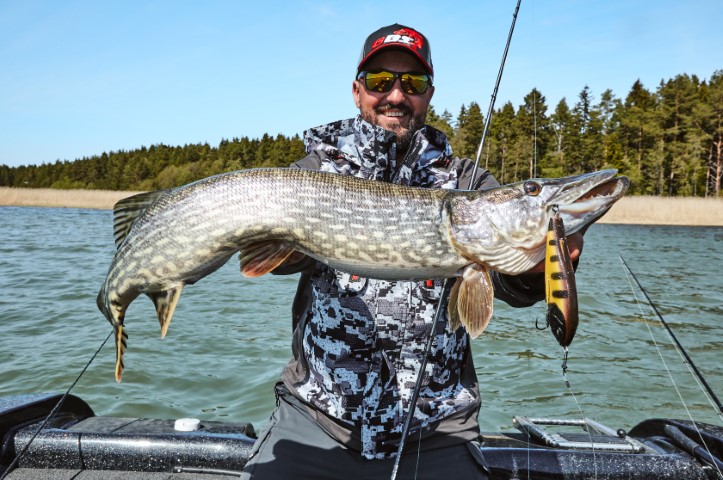 Vobleris Lucky John Arrow Jerk BBS 15S Vobleris Lucky John Arrow Jerk BBS 15S