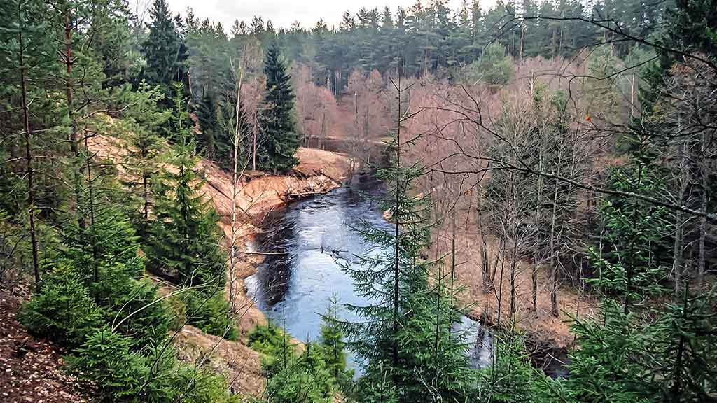 Upėtakių gaudymas sukriukėmis. Pavasario pradžia ir vidurys Upėtakių gaudymas sukriukėmis. Pavasario pradžia ir vidurys