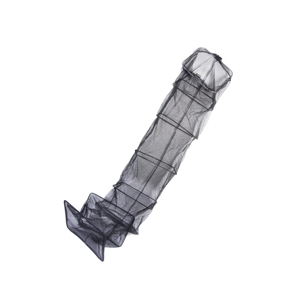 Patartina rinktis „Salmo“ sietus, kurių tinkleliai tamsūs ir tankūs ir apsaugo žuvis nuo tiesioginių saulės spindulių. Tokiame siete žuvį galima išlaikyti gyvą ir žvitrią kelias dienas. Patartina rinktis „Salmo“ sietus, kurių tinkleliai tamsūs ir tankūs ir apsaugo žuvis nuo tiesioginių saulės spindulių. Tokiame siete žuvį galima išlaikyti gyvą ir žvitrią kelias dienas.