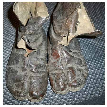 Batai iš rajos odos Batai iš rajos odos