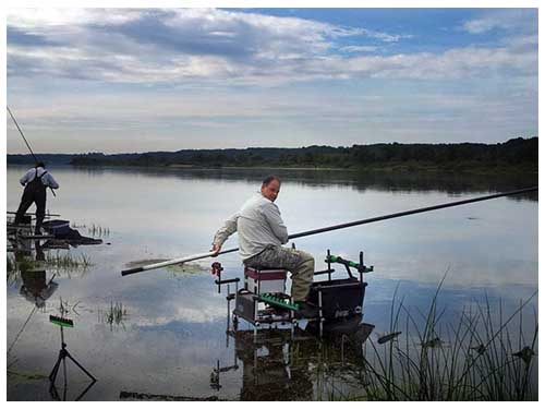Alvydui būtų užtekę ir 11 m ilgio sudurtinės meškerės, bet noras pagauti bonusą buvo stipresnis – didžiąją dalį varžybų laiko ,,prastumdytas“ pilno 13 m ilgio ,,kuolas“ Alvydui būtų užtekę ir 11 m ilgio sudurtinės meškerės, bet noras pagauti bonusą buvo stipresnis – didžiąją dalį varžybų laiko ,,prastumdytas“ pilno 13 m ilgio ,,kuolas“