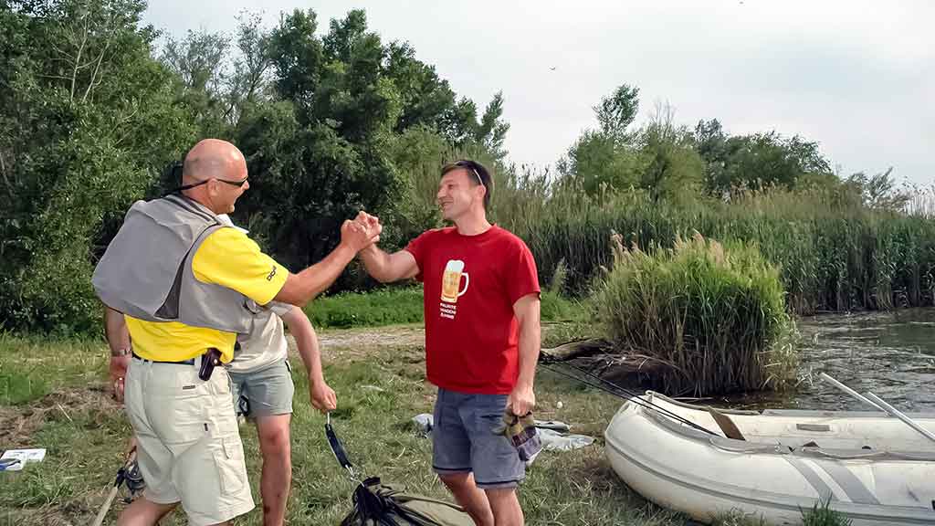 Šamai prie Kaku-kaku salos. Visa ko pradžia Šamai prie Kaku-kaku salos. Visa ko pradžia