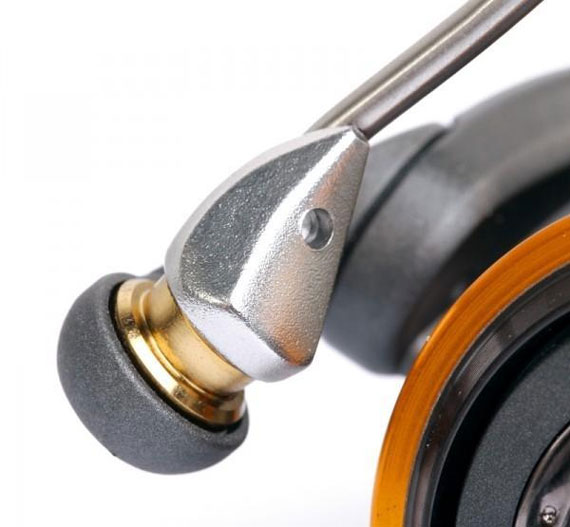 Elite valo vediklis (10 p) Parašas: Titano nitridu padengtas konuso formos ritės Elite X-Twitch 8 valo vediklis iki minimumo sumažina valo trintį ir jo susukimo tikimybę Elite valo vediklis (10 p) Parašas: Titano nitridu padengtas konuso formos ritės Elite X-Twitch 8 valo vediklis iki minimumo sumažina valo trintį ir jo susukimo tikimybę